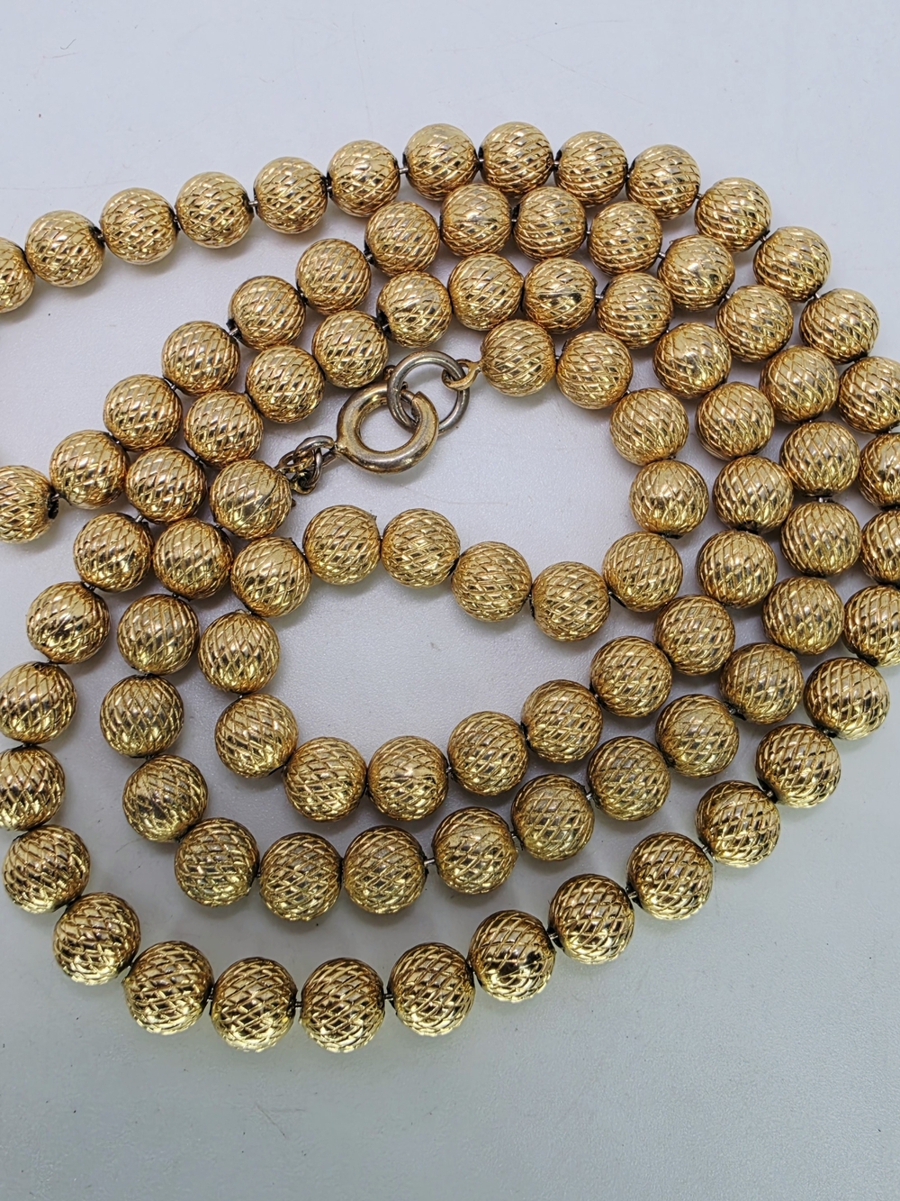 VTG Trifari Textured Gold Tone Diamond Cut Ball Bead Necklace 24" MCM Hollywood